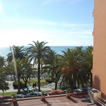 Grand Moroni Hotel 4*