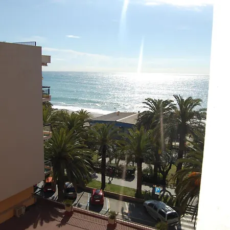 莫罗尼大酒店 4*