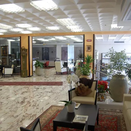 莫罗尼大酒店 菲纳莱利古雷